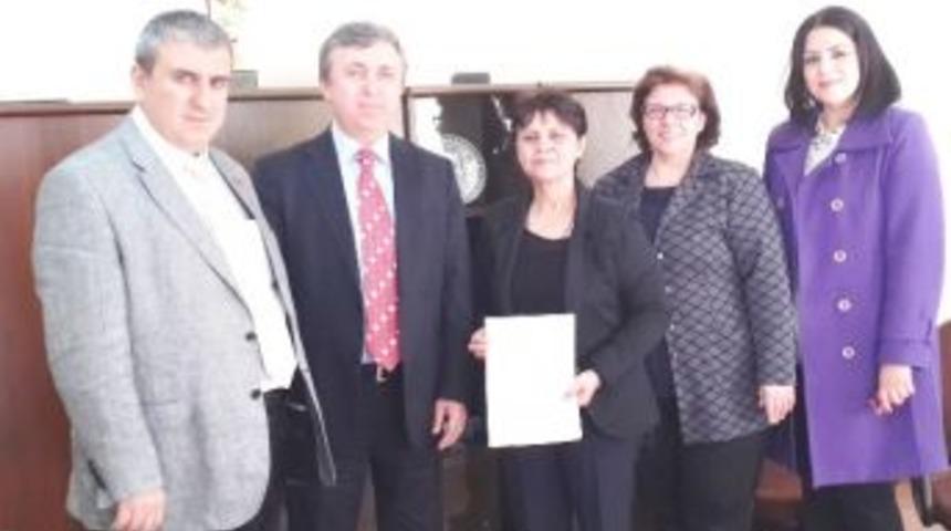 Edirne'de &Ouml;rnek Proje: Hastane Yemek Atıkları Sokak Hayvanlarına Verilecek