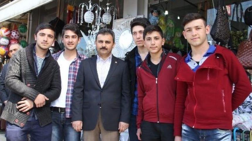 Gen&ccedil;lerden Başkan K&uuml;lc&uuml;&rsquo;ye Yakın İlgi