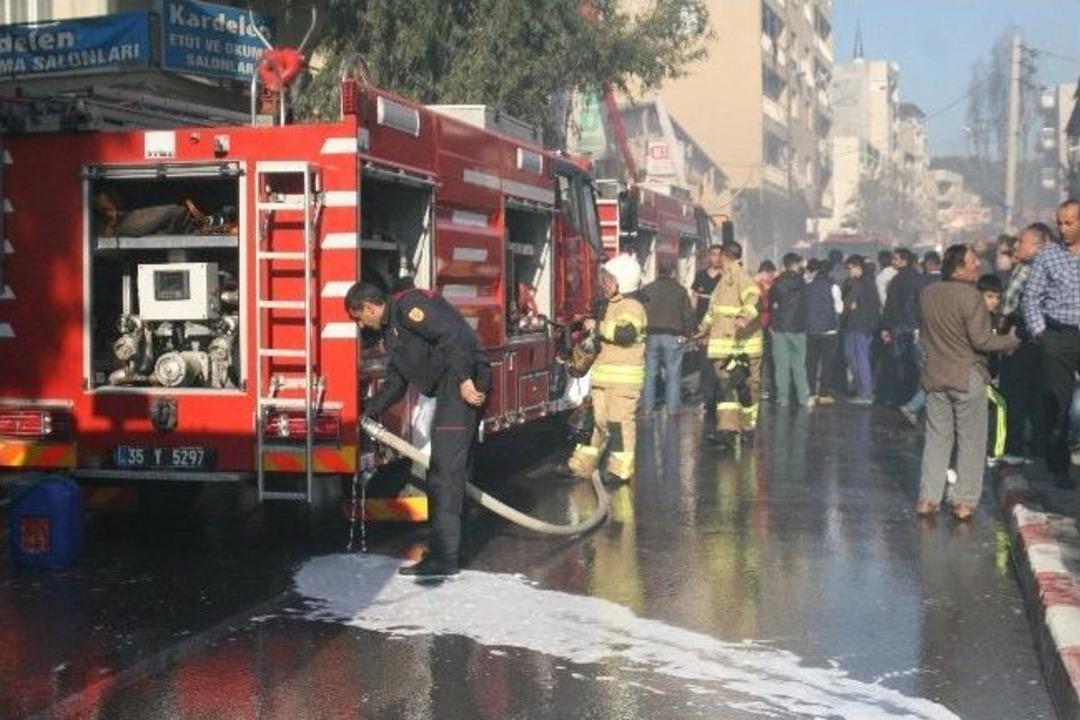 İzmir&rsquo;de T&uuml;p Deposu Patladı