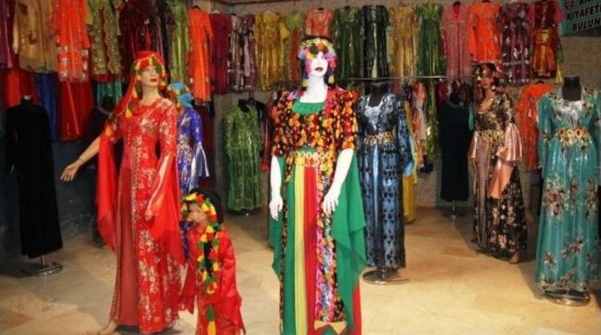 Nevruz Y&ouml;resel Kıyafetlere Rağbeti Arttırdı