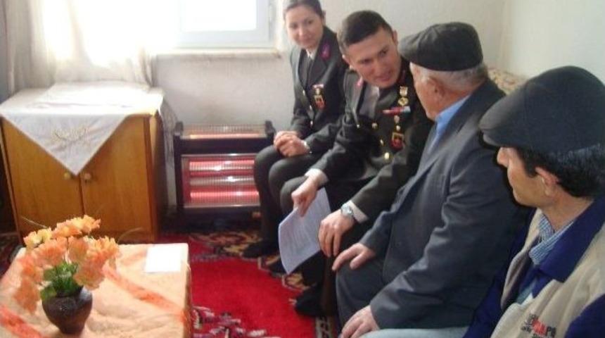 Bilecik'te Jandarmadan Şehit Ailelerine Ziyaret