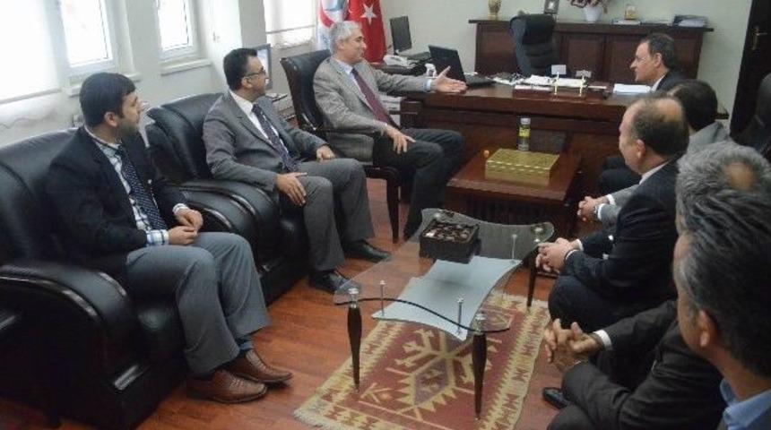 Ensarioğlu, Se&ccedil;im &Ccedil;alışmalarına Devam Ediyor