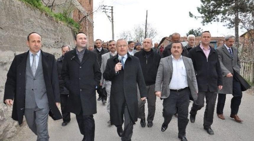 Ak Parti Kapullu'yu &Ccedil;oşturdu