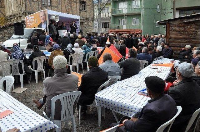 Ak Parti Kapullu'yu Çoşturdu