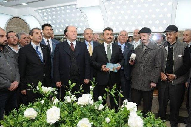 Tarihi Camilere Asans&ouml;r Ve Y&uuml;r&uuml;yen Merdiven 3