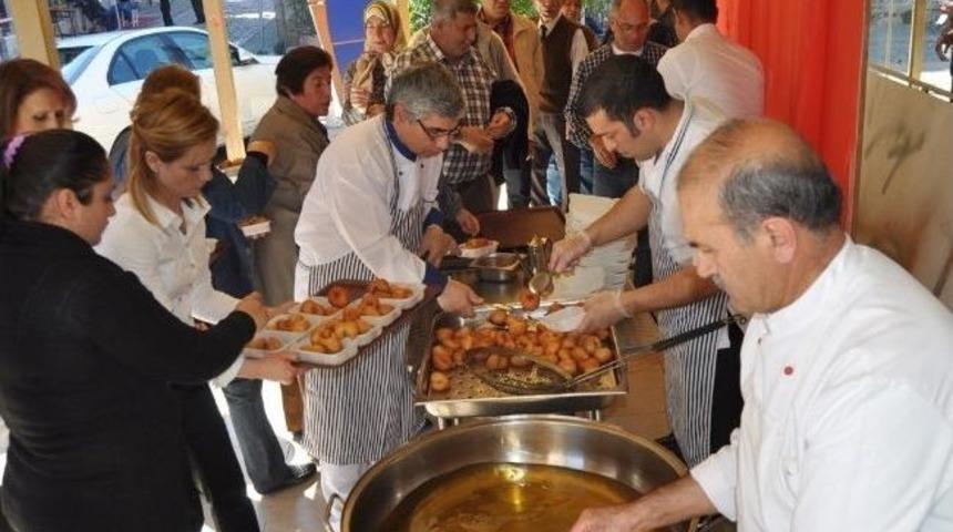 Fo&ccedil;a Yaşlılarını Unutmadı