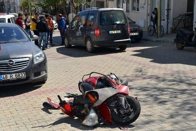 Okul Yolunda Trafik Kazası: 2 Yaralı