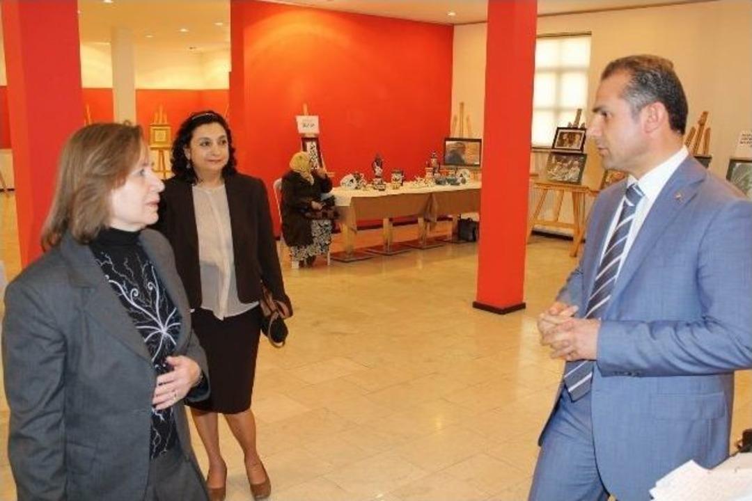 Ak Parti Teşkilatı&rsquo;ndan Yaşlılara Saygı Sergisi Ziyareti