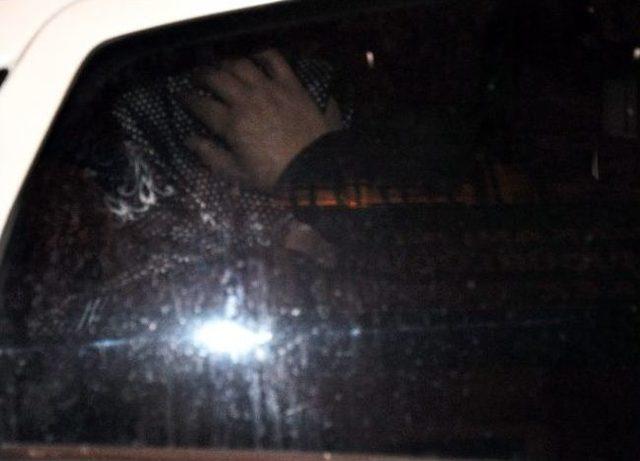 Taksim de Tarihi Eser Satmak İsteyen Kadın Su&ccedil;&uuml;st&uuml; Yakalandı 1