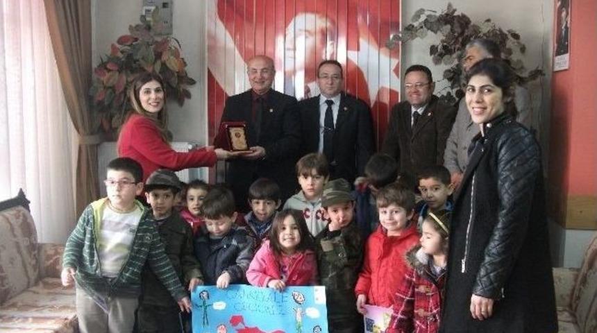 Nazillili Minikler Emekli Astsubayları Ziyaret Etti