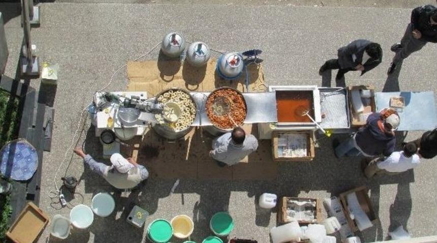 Nazilli Vergi Dairesi &Ccedil;alışanlarından Lokma Hayrı