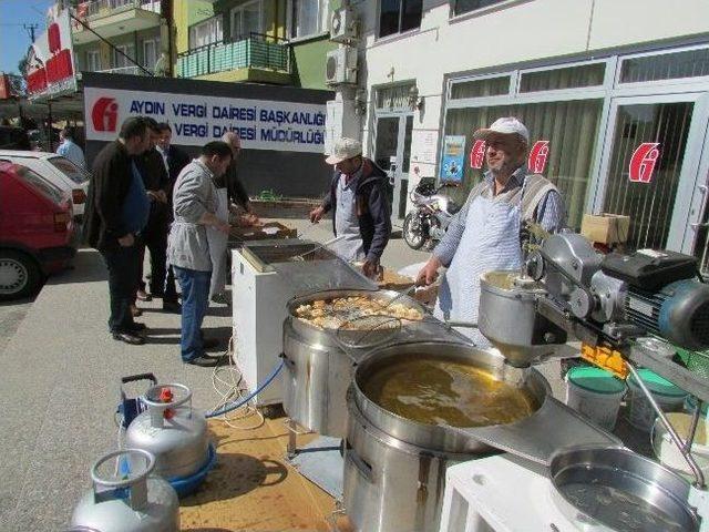 Nazilli Vergi Dairesi &Ccedil;alışanlarından Lokma Hayrı 1