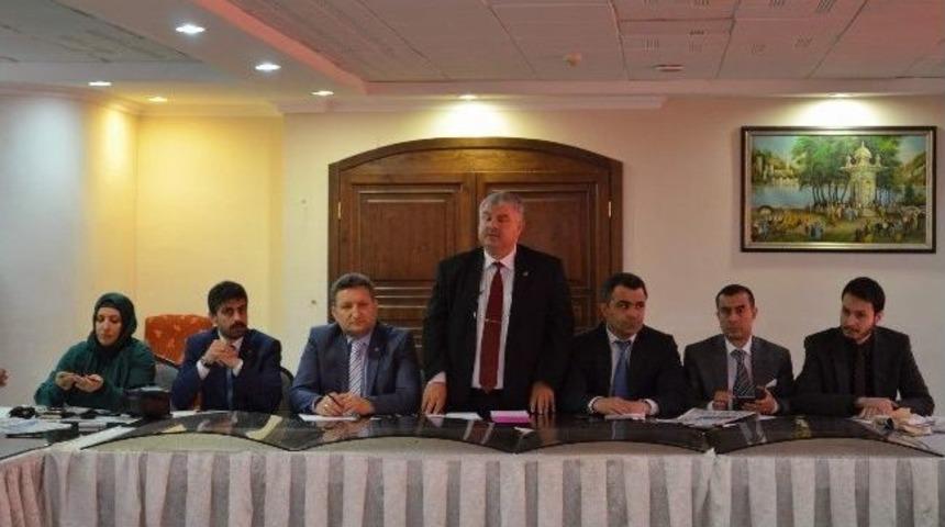 T&uuml;rkmen Medyasının Sorunları Konuşuldu