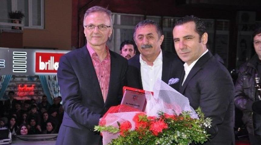 &Ccedil;erkezk&ouml;y&rsquo;de Ferhat G&ouml;&ccedil;er R&uuml;zgarı Esti