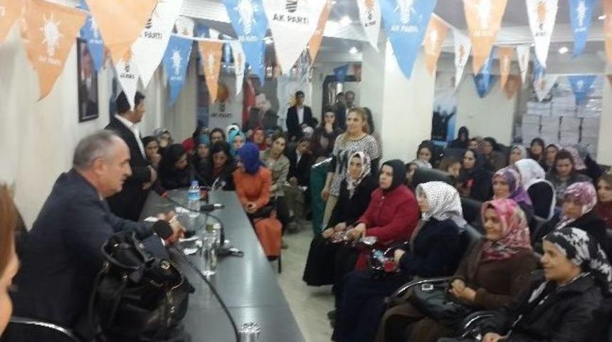 Ak Parti&rsquo;den Sandık Kurulu &Uuml;yelerine Eğitim