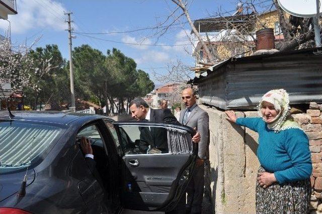 Kaymakam Sezgin Yaşlılar Haftasında İsmihan Nine'yi Ziyaret Etti