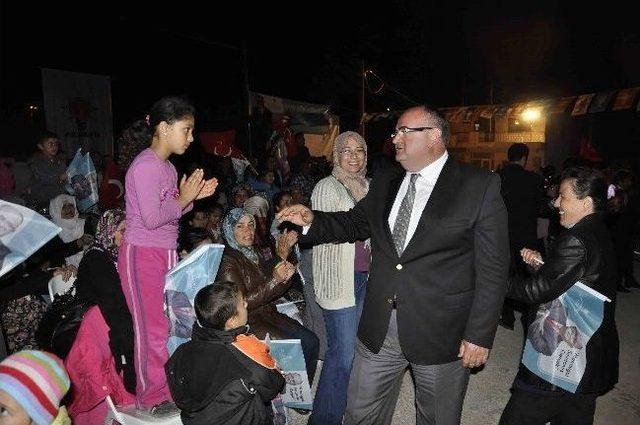 Bakan Çavuşoğlu Ve Ak Parti Adayı Barut Köy Ziyaretinde