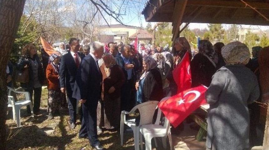 Ak Parti Heyeti, Hekimhan&rsquo;da Se&ccedil;im &Ccedil;alışması Yaptı