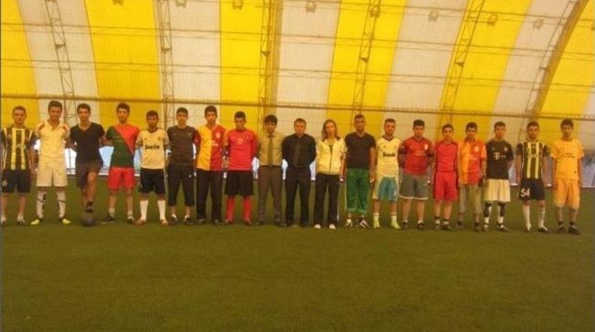 Silopi Atat&uuml;rk Anadolu Lisesi'nde Futbol Turnuvası