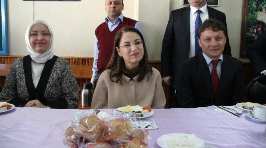 İslam: "başbakan Erdoğan T&uuml;rkiye'nin Başına Gelmiş En İyi Lider"