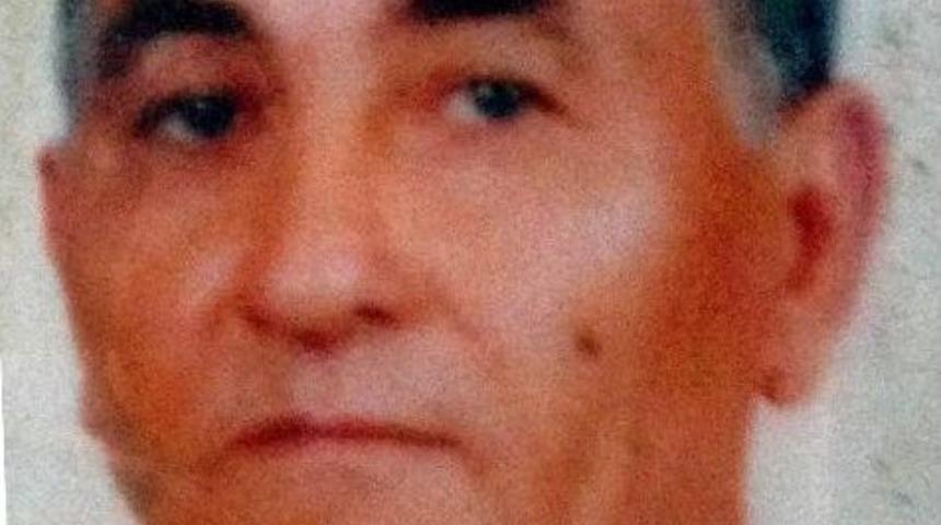 Hastaneye Giderken Yolda Hayatını Kaybetti