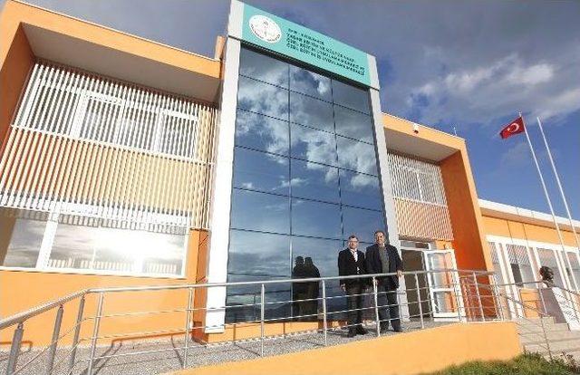 Otizmli &Ouml;ğrencilerin G&ouml;z&uuml;yle Bayrak Ve Atat&uuml;rk 1