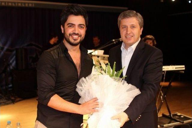 Yusuf Güney Kayseri'de Konser Verdi