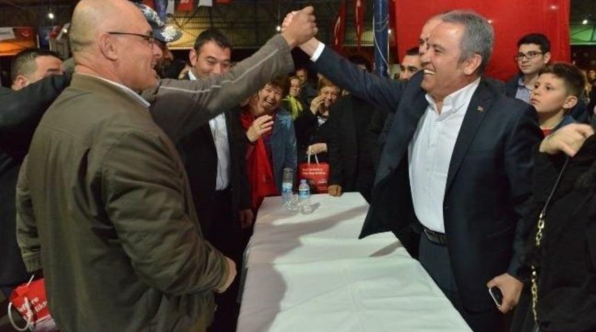Başkan B&ouml;cek Mahalle Toplantılarına Devam Ediyor