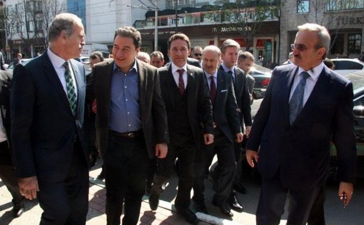 Babacan Bursa&rsquo;nın Tarihi Yerlerini Gezdi