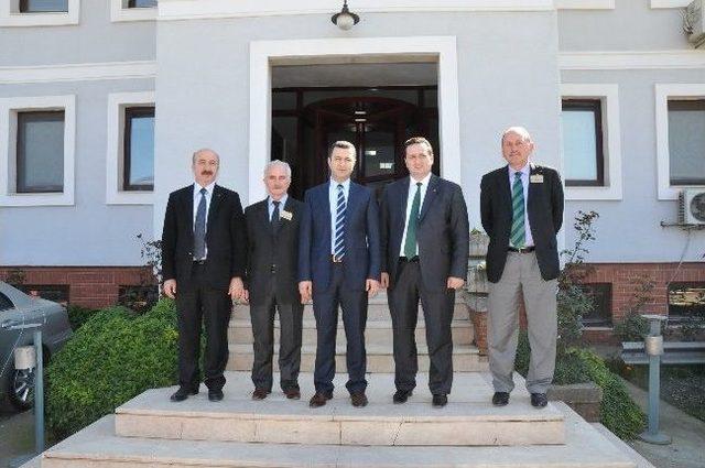 Yanmaz, Ümran Boru Fabrikasını Ziyaret Etti 3