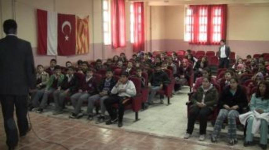 Besni&rsquo;de Ter&ouml;r Ve Ter&ouml;rizm Konulu Seminer Verildi
