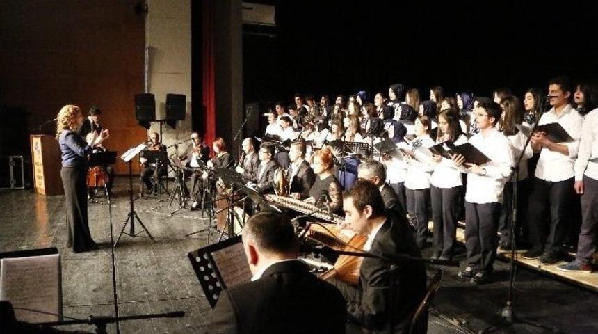 Niyazi Mısri&rsquo;yi Anma Programı