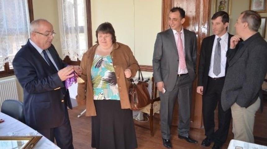 Ab Komisyonun&rsquo;dan İkizevlere Ziyaret