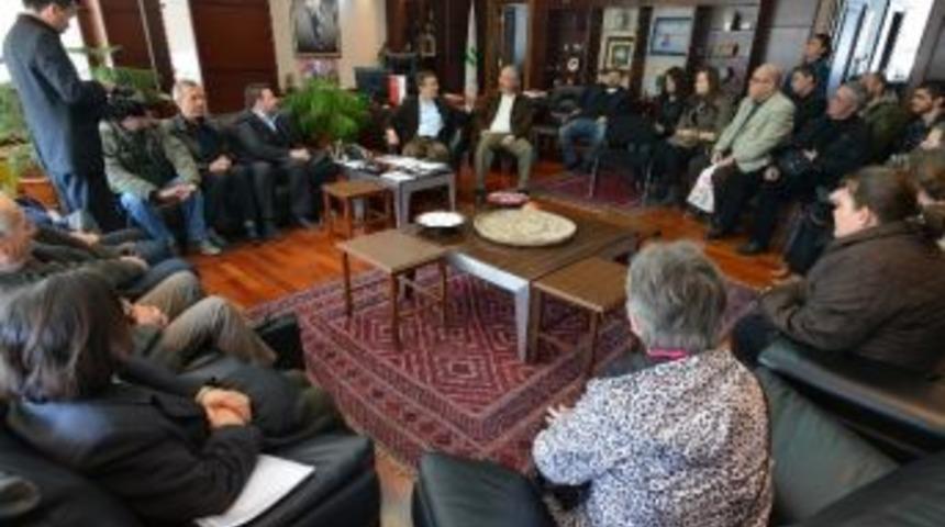 İş&ccedil;i Partisi&rsquo;nden Başkan Ata&ccedil;&rsquo;a Destek