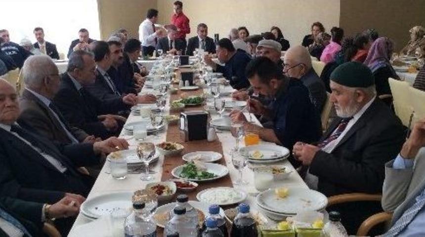 Gto &Uuml;yeleri, Huzurevi Sakinleri İle Bir Araya Geldi