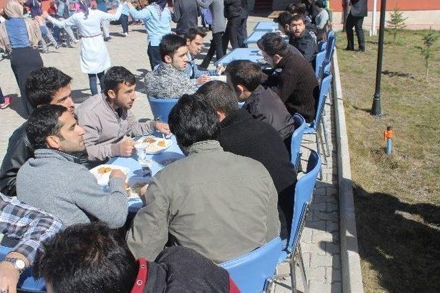 Akdağmadeni Kredi Yurtlar Kurumunda Nevruz Bayramı Kutlandı