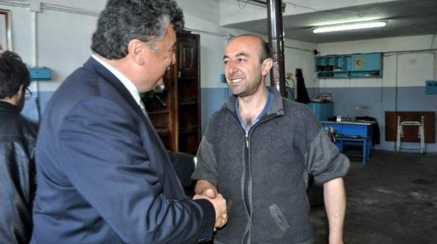 Chp B&uuml;y&uuml;kşehir Belediye Başkan Adayı &Ccedil;ilsal, Eski Sanayi Esnafını Ziyaret Etti