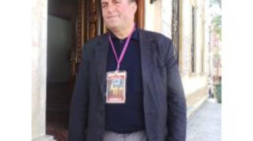 Camide Bulduğu 10 Bin Tl'yi Polise Teslim Etti