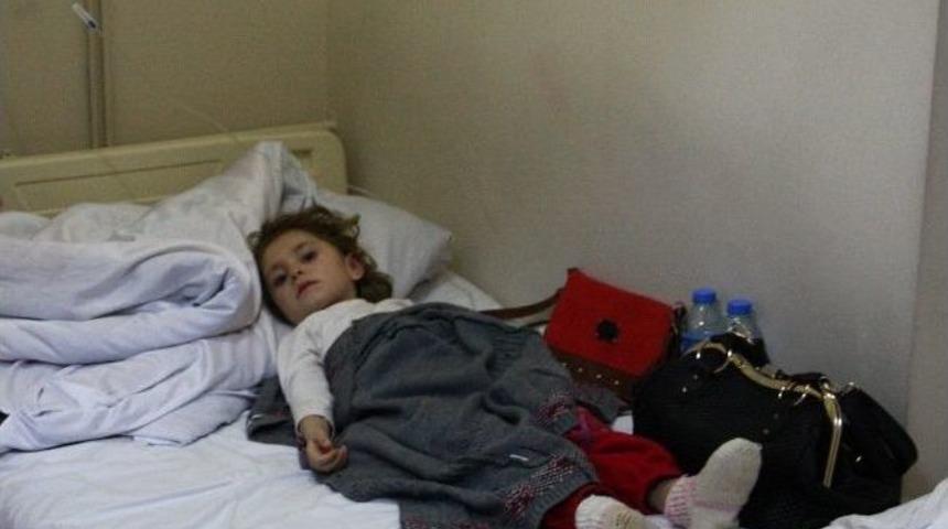 Mevlitte Verilen Yemekten Yiyen 15 Kişi Zehirlendi