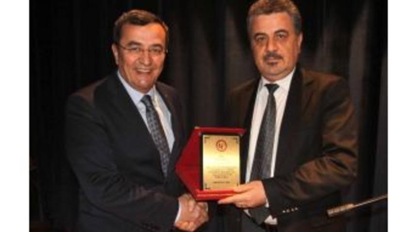 Eczacılardan Başkan Batur'a Teşekk&uuml;r