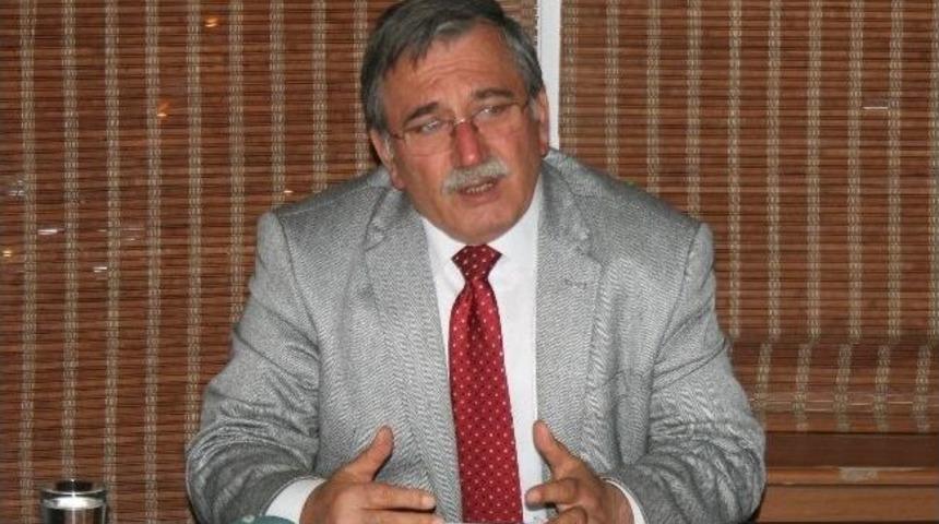 Hanefi Bostan&rsquo;dan &ldquo;eğitimde Neler Oluyor&rdquo; Konferansı