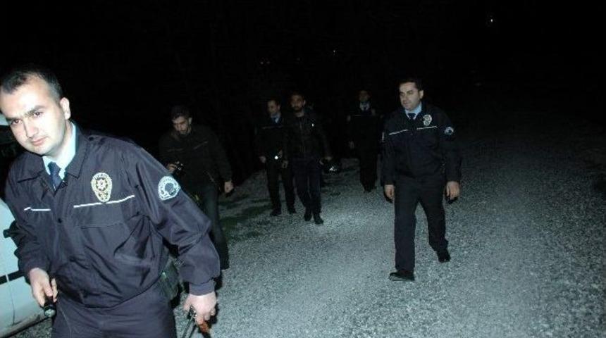 Dere İ&ccedil;erisinde Silah Sesi İhbarı Polisi Harekete Ge&ccedil;irdi