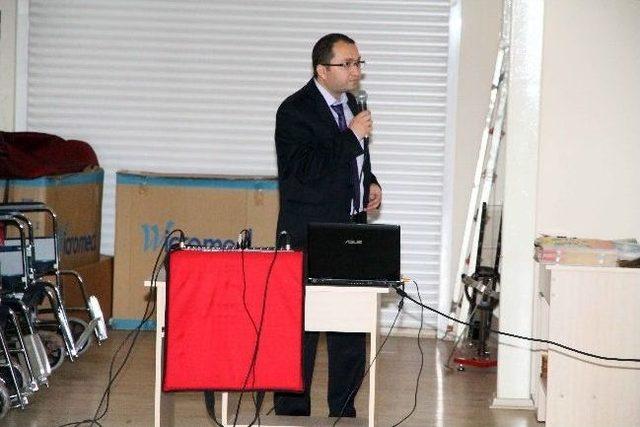 Kocaeli Büyükşehir Belediyesi'nin Geri Kazanım Seminerleri Devam Ediyor