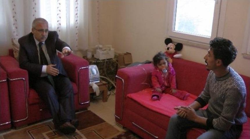 Vali G&uuml;ven&ccedil;er'den Yardım Bekleyen Ravza Nur&rsquo;a&rdquo; Ziyaret