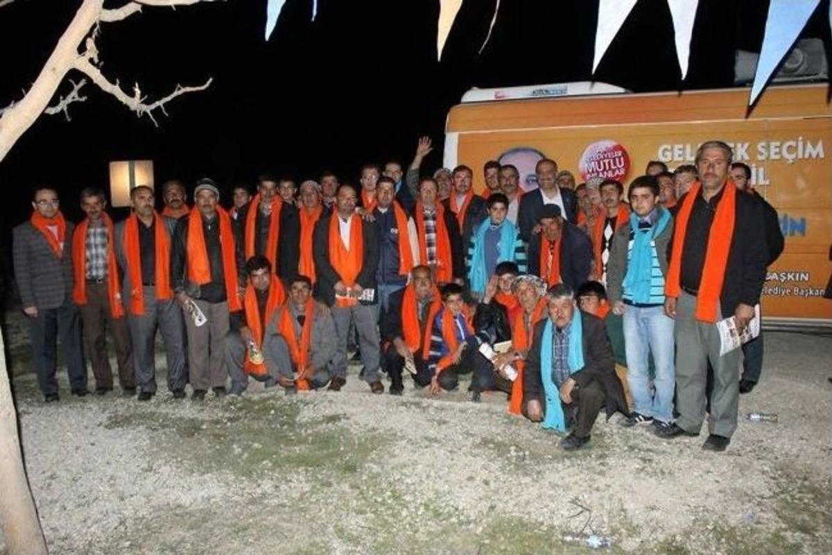 Başkan Aşkın'ın Mahalle Ziyaretleri S&uuml;r&uuml;yor