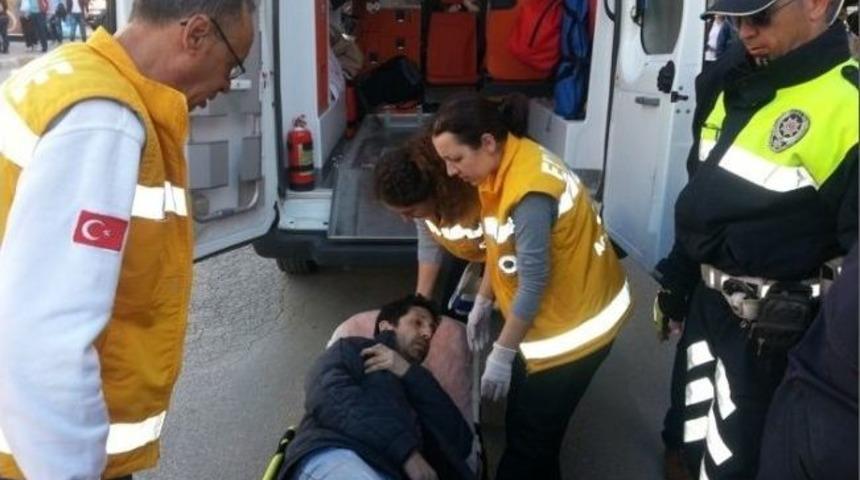 Devrilen Motosikletin S&uuml;r&uuml;c&uuml;s&uuml; Hafif Yaralandı