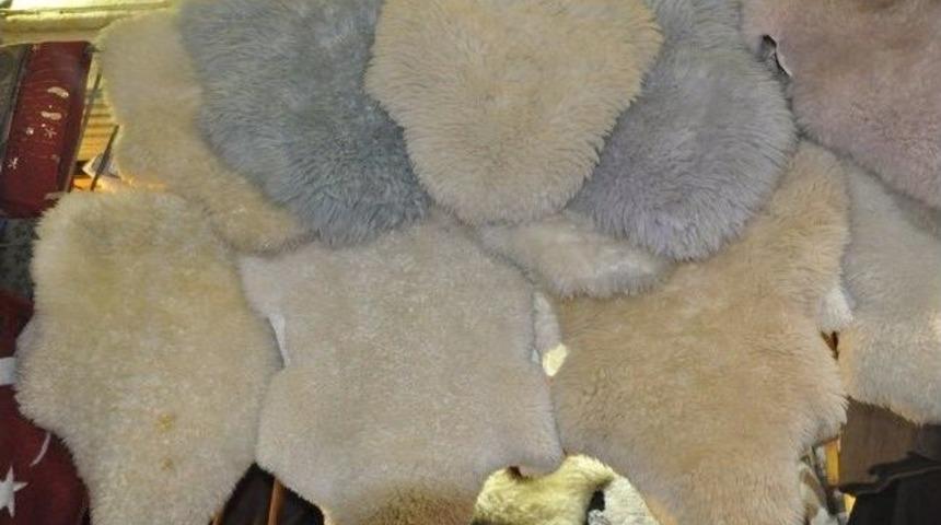 Koyun Postundan T&uuml;rk Bayrağı