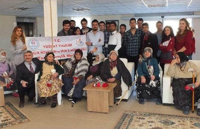 Yozgat Gen&ccedil;lik Merkezinden Huzur Evine Ziyaret 3