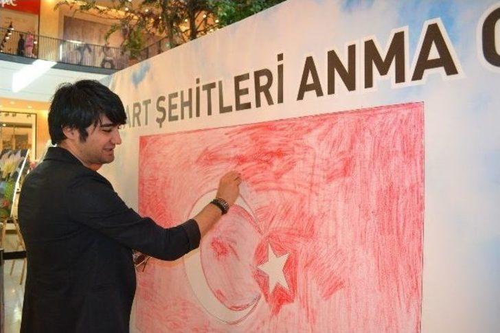 Kahramanmaraş Piazza'da Türk Bayrağını Resmettiler G1