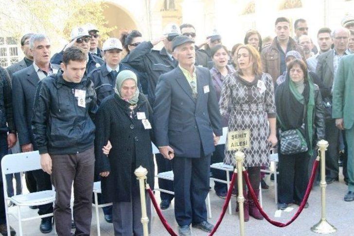 İzmir’de Şehit Polis İçin Tören Düzenlendi G2